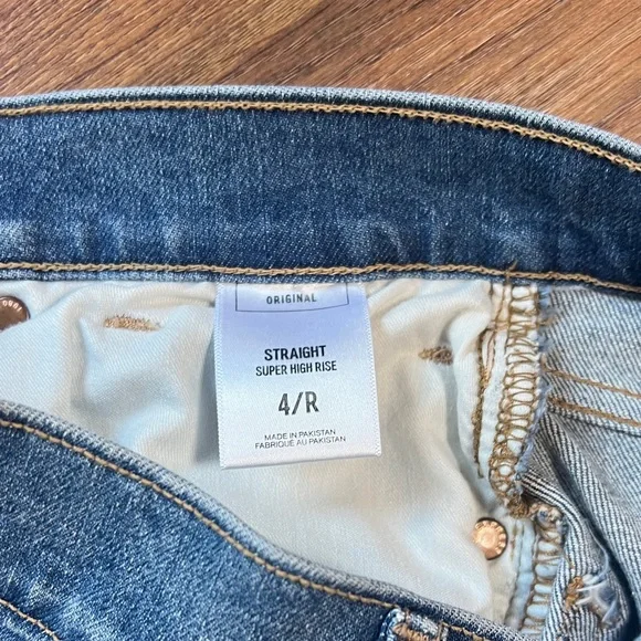 Express Distressed Ankle Jeans - Picture 9 of 9